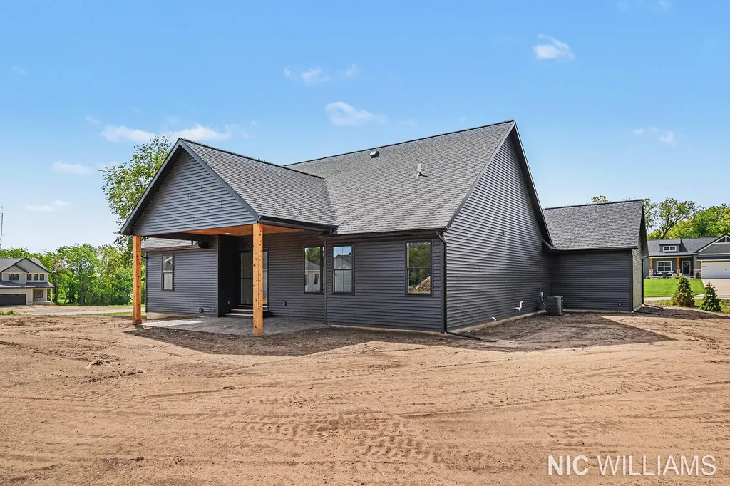 11279 Bancroft Way SE Bowne Township MI 49302