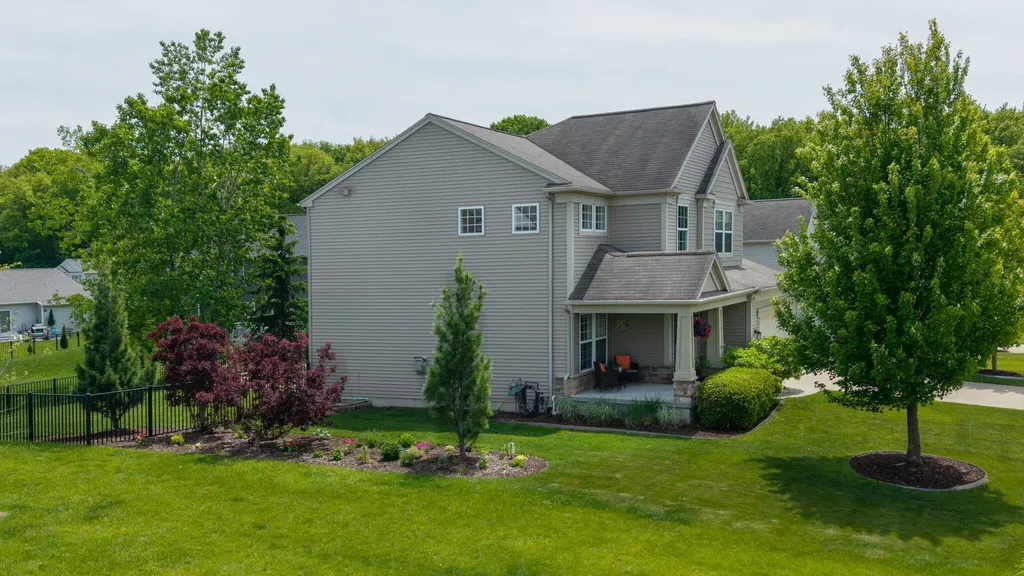 7206 Meadowgrass Court SE Gaines Charter Township MI 49316