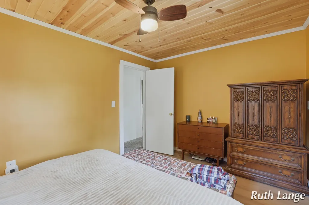 1640 Mclaughlin Avenue Muskegon Charter Township MI 49442