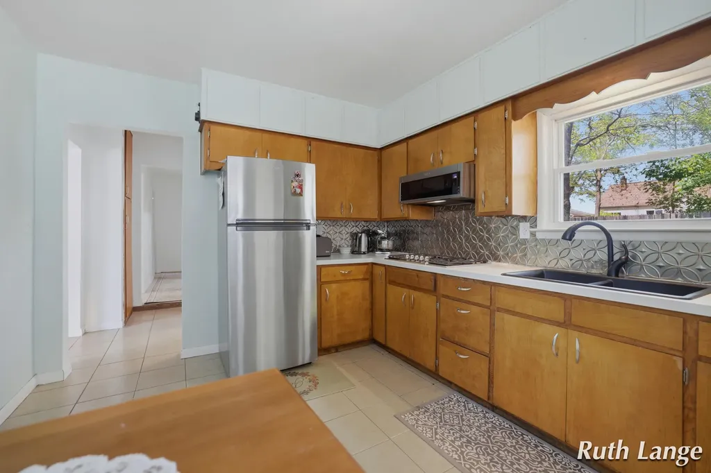 1640 Mclaughlin Avenue Muskegon Charter Township MI 49442