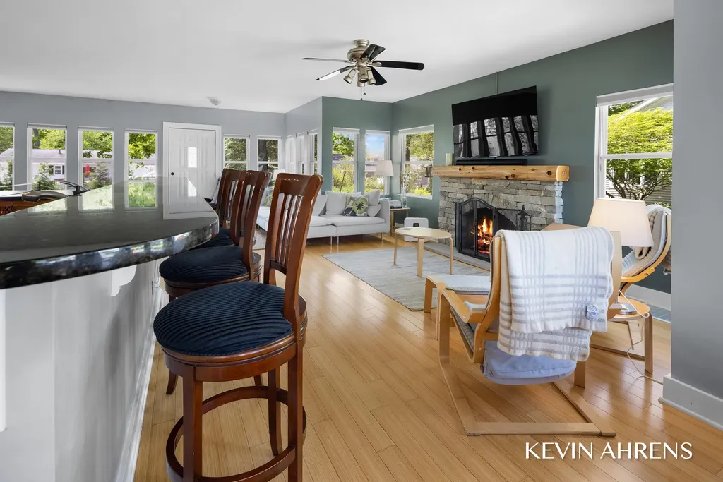 17284 Coles Park Road Spring Lake Township MI 49456