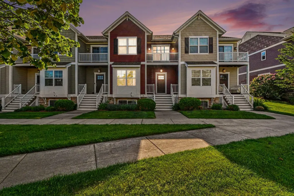 4312 St Annes Avenue SE Kentwood City MI 49512