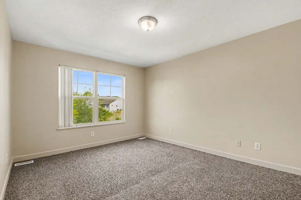 4312 St Annes Avenue SE Kentwood City MI 49512