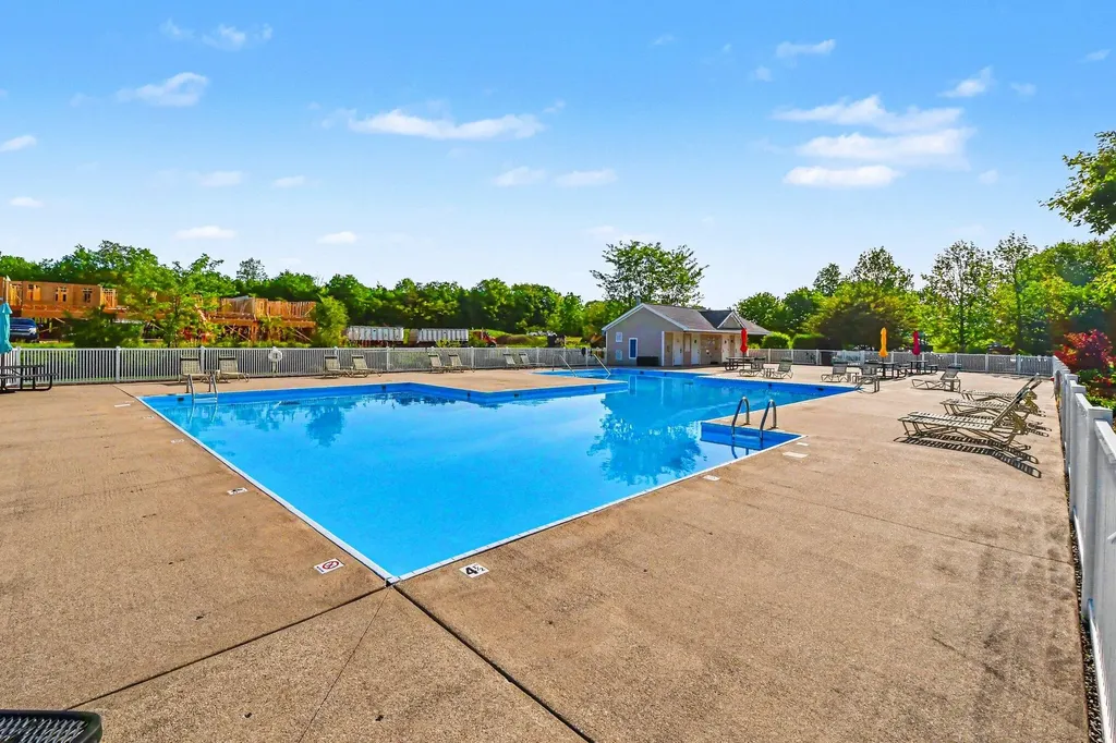 4312 St Annes Avenue SE Kentwood City MI 49512