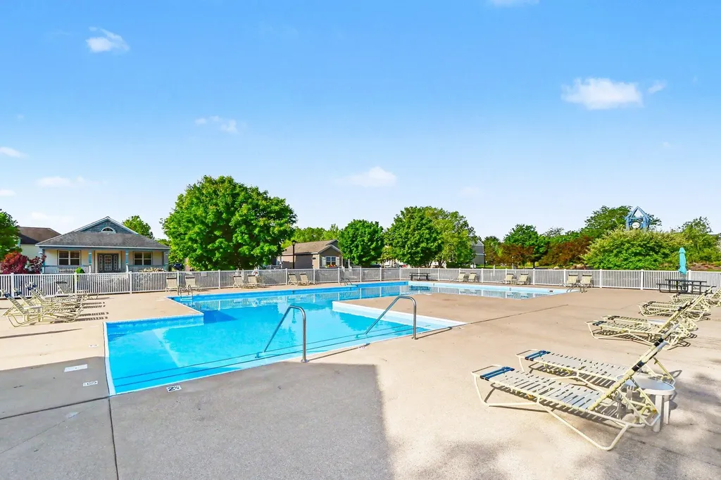 4312 St Annes Avenue SE Kentwood City MI 49512