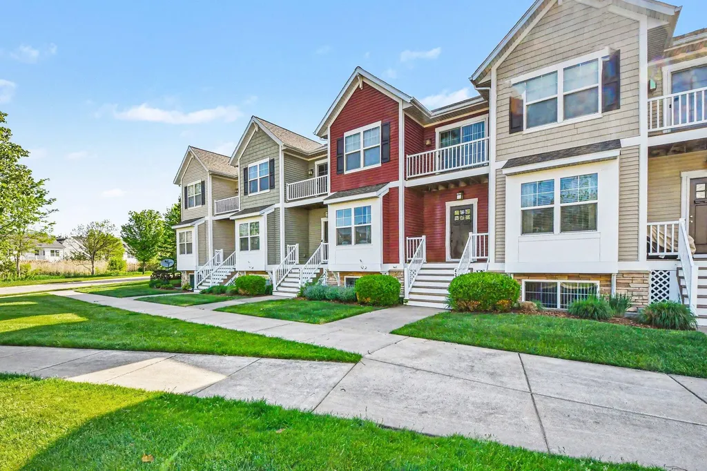 4312 St Annes Avenue SE Kentwood City MI 49512