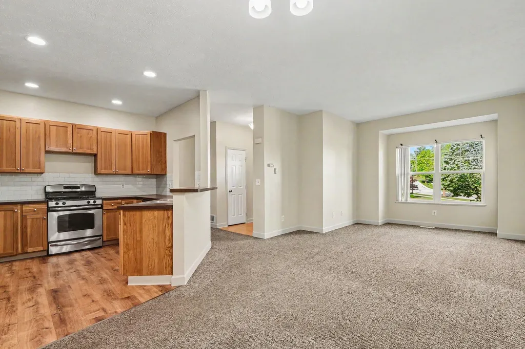 4312 St Annes Avenue SE Kentwood City MI 49512