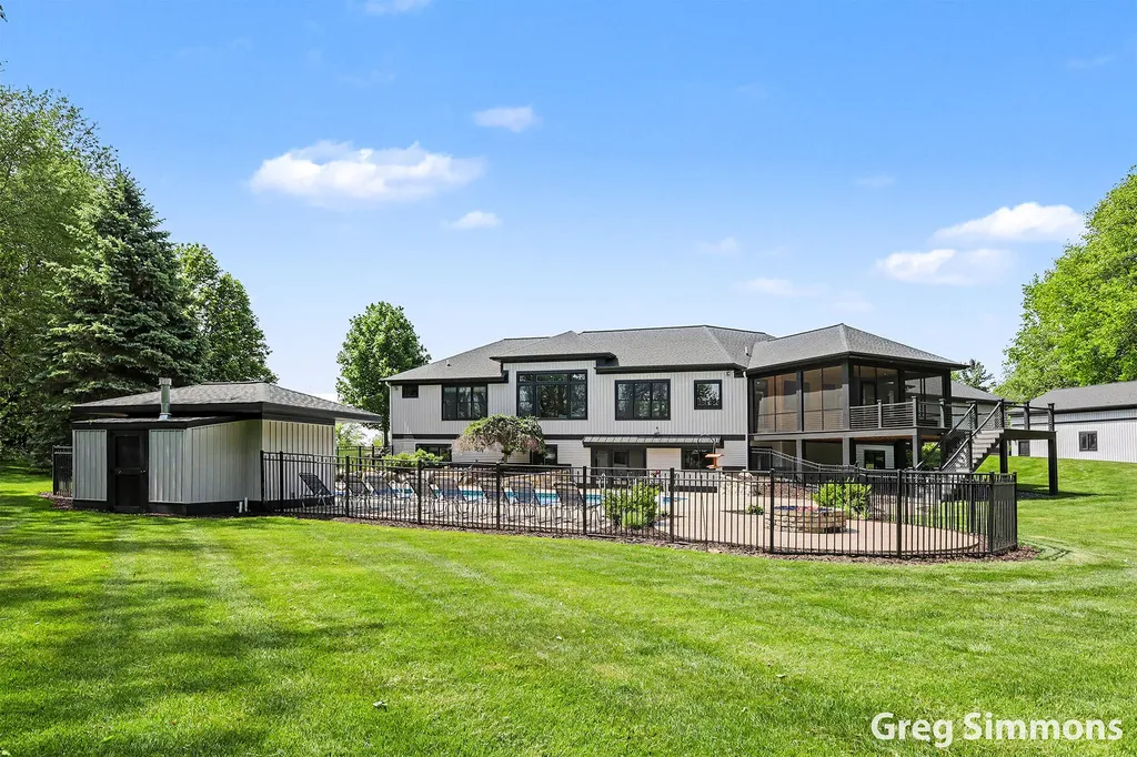 5975 Sierra Ridge Drive SE Caledonia Township MI 49316