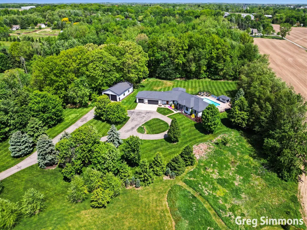 5975 Sierra Ridge Drive SE Caledonia Township MI 49316