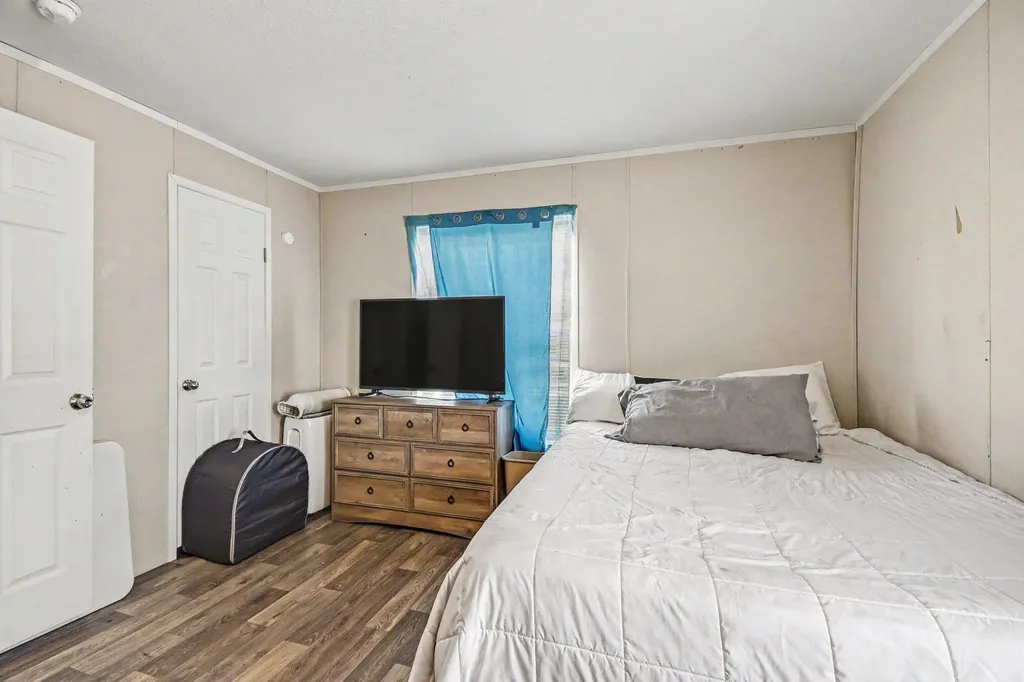 5208 Village Drive SW Wyoming City MI 49509