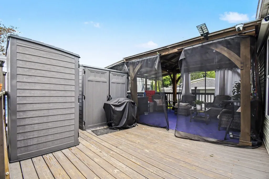 5208 Village Drive SW Wyoming City MI 49509