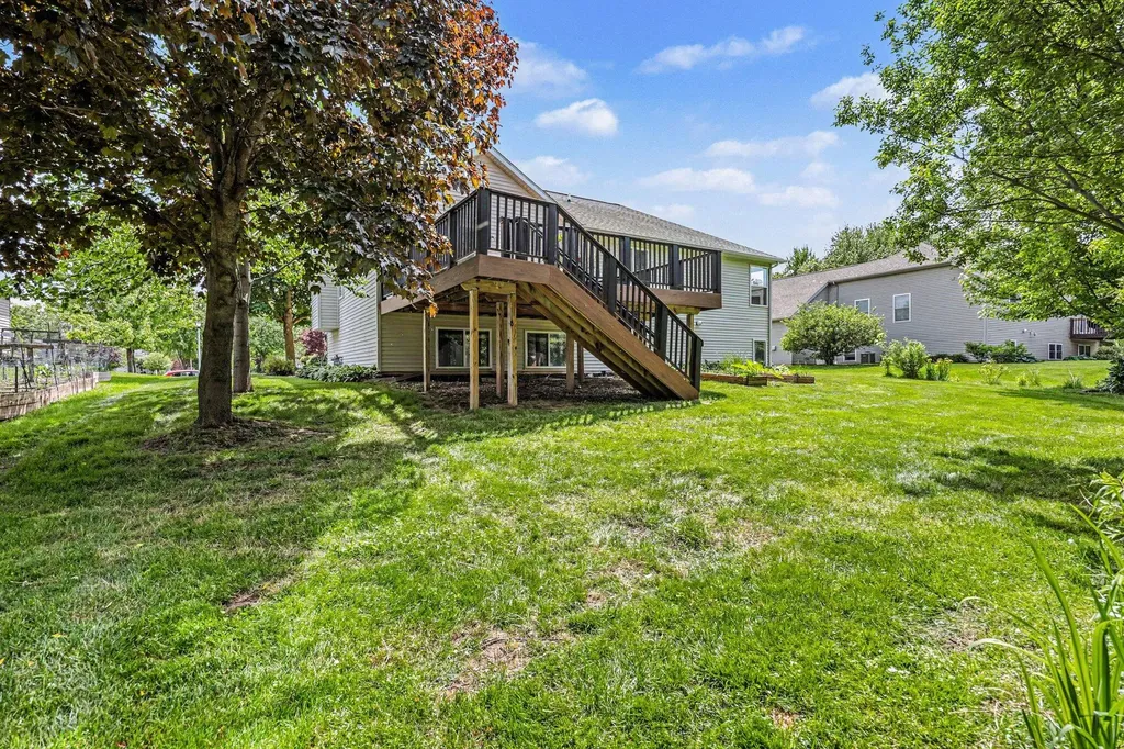 2114 Arbor Court Walker City MI 49534