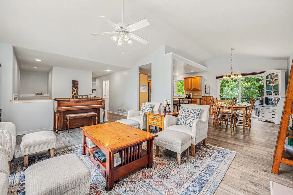 2114 Arbor Court Walker City MI 49534
