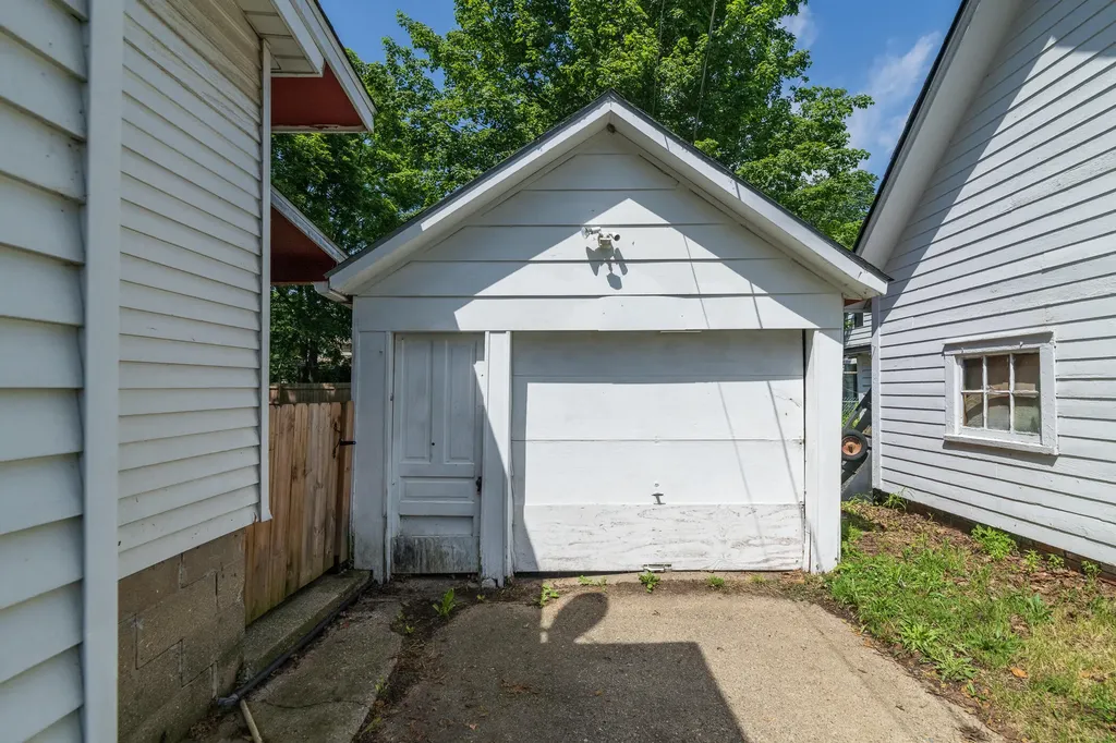 518 Walnut Street Three Rivers City MI 49093
