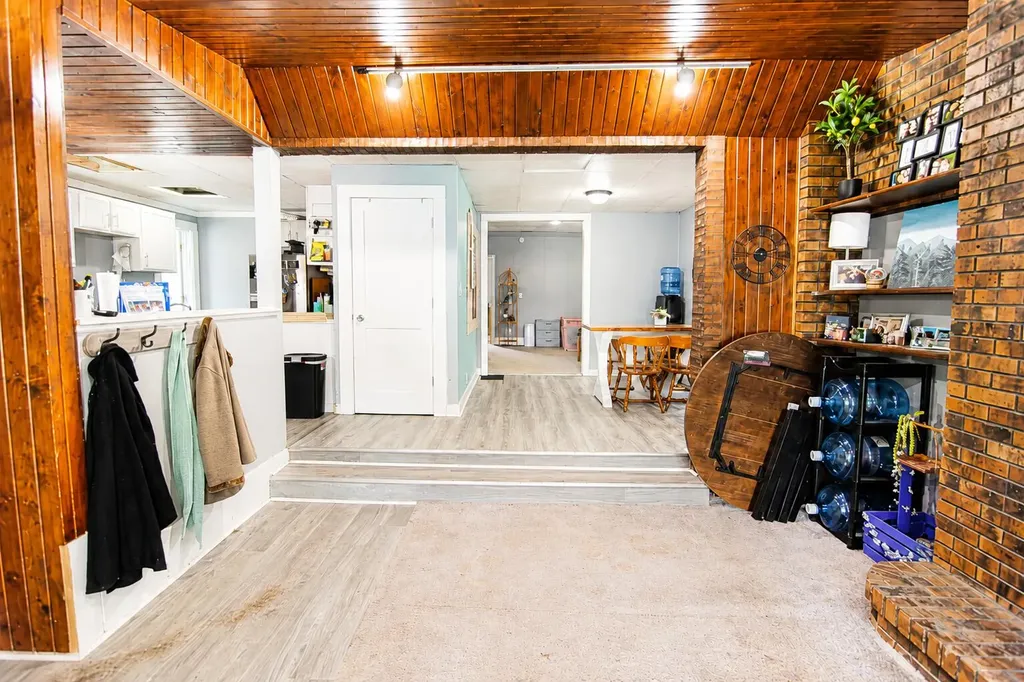 518 Walnut Street Three Rivers City MI 49093