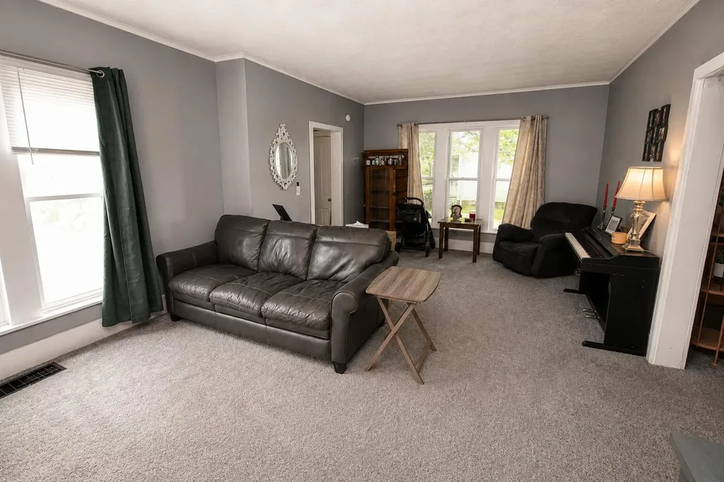518 Walnut Street Three Rivers City MI 49093