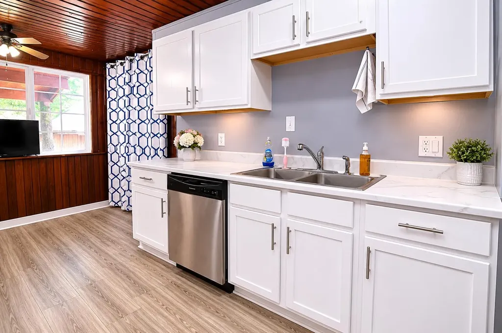 518 Walnut Street Three Rivers City MI 49093
