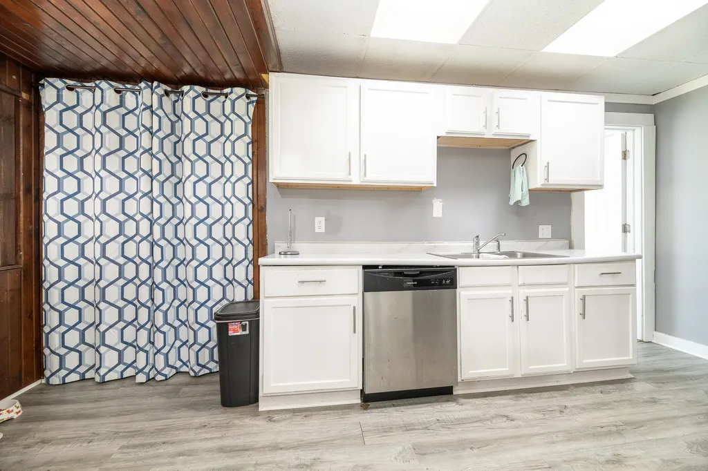 518 Walnut Street Three Rivers City MI 49093