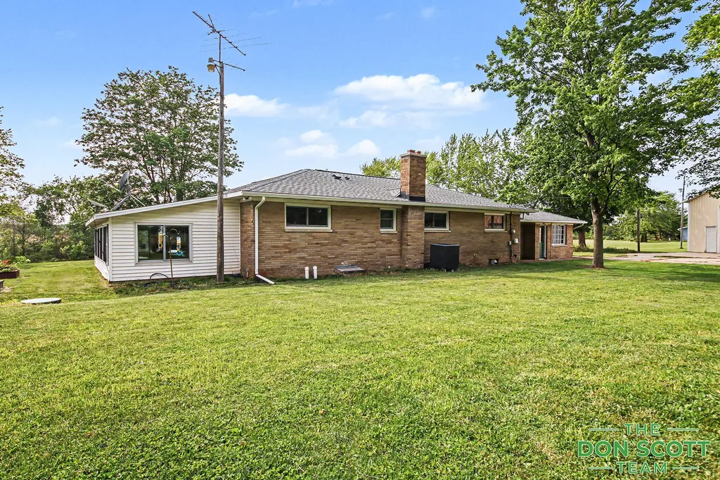 6406 S Ravenna Road Ravenna Township MI 49451
