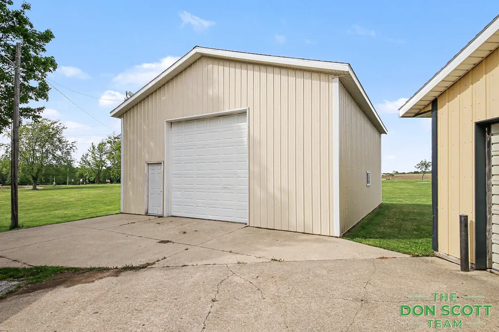 6406 S Ravenna Road Ravenna Township MI 49451