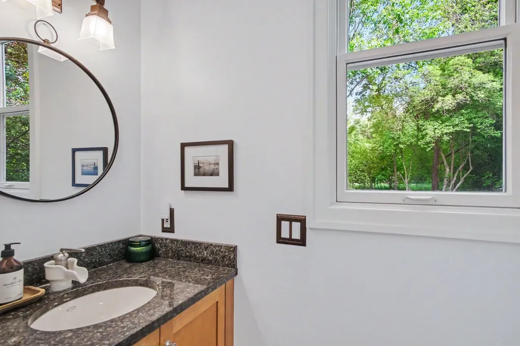 3011 Midland Drive SE Grand Rapids Charter Township MI 49506