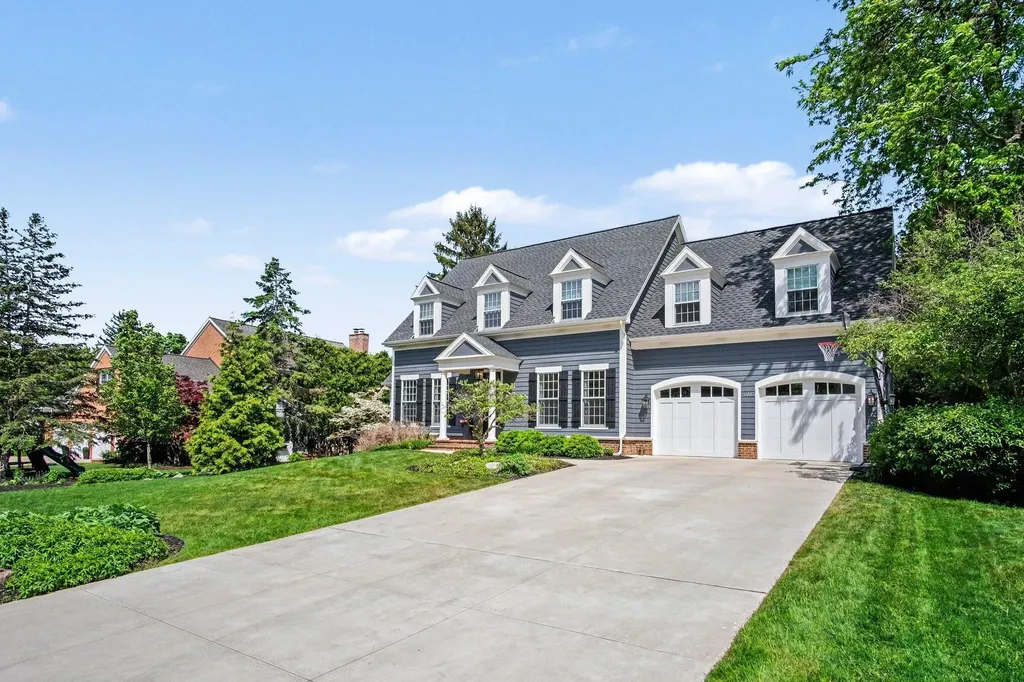 3011 Midland Drive SE Grand Rapids Charter Township MI 49506