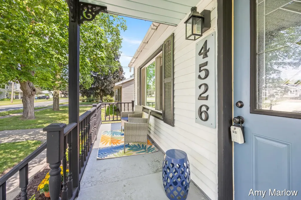 4526 Rhodes Avenue SW Wyoming City MI 49548