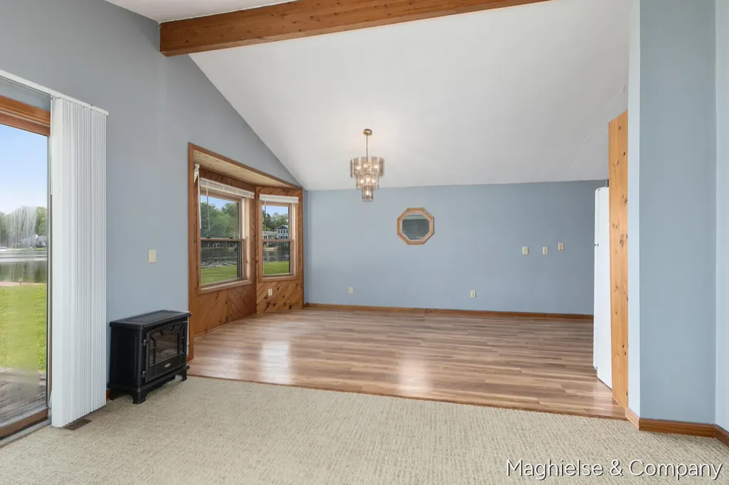 9048 Loveless Drive NE Courtland Township MI 49341