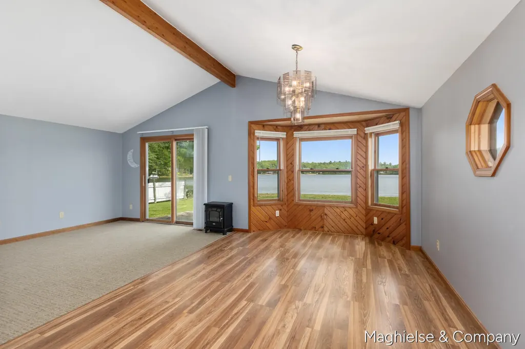 9048 Loveless Drive NE Courtland Township MI 49341