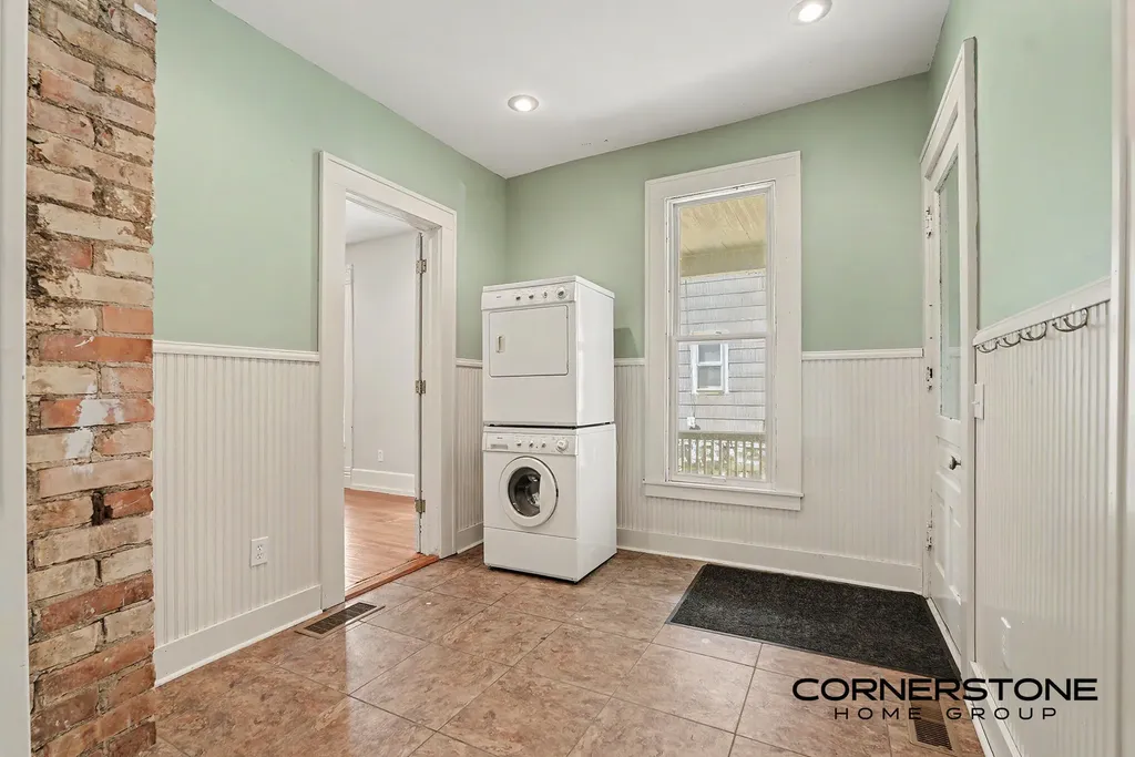 254 James Avenue SE Grand Rapids City MI 49503