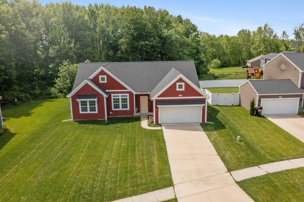 5092 N Morgan Lane SE Caledonia Township MI 49316