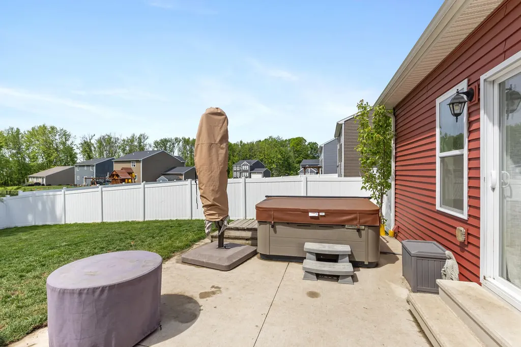 5092 N Morgan Lane SE Caledonia Township MI 49316