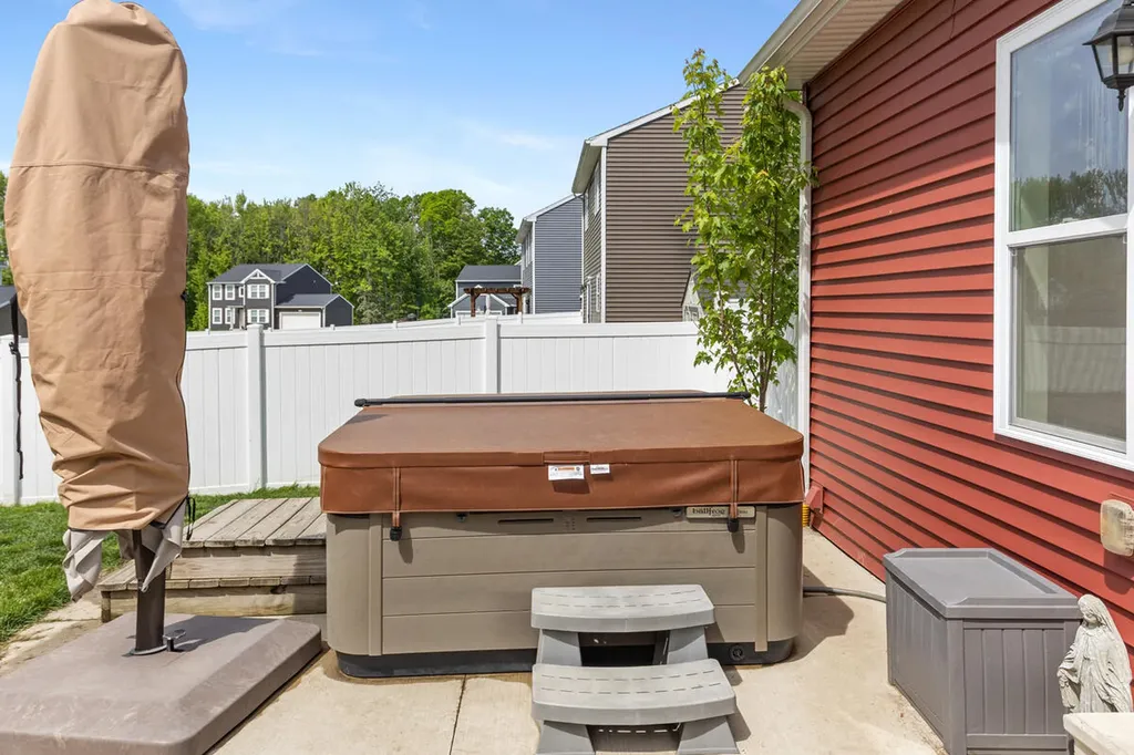 5092 N Morgan Lane SE Caledonia Township MI 49316