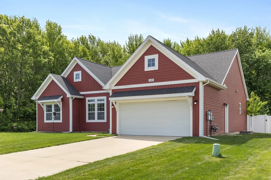 5092 N Morgan Lane SE Caledonia Township MI 49316