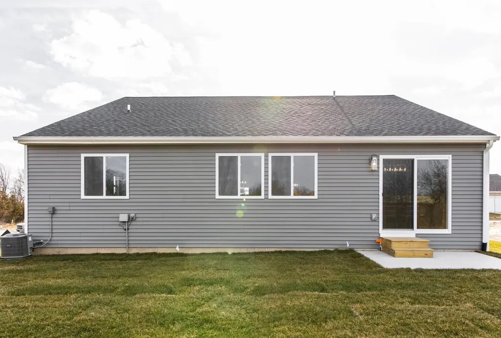 2769 Plover Drive SE Kentwood City MI 49508