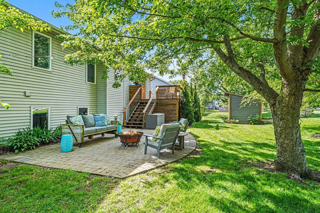 7161 Pine Oak Lane Georgetown Charter Township MI 49426