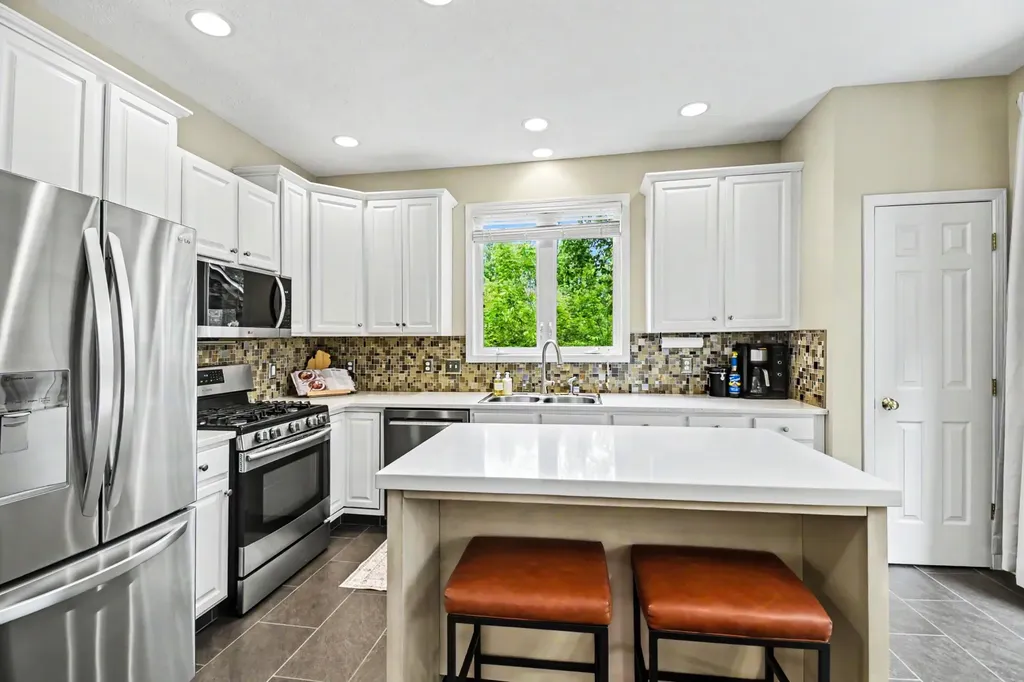 3680 W Grove Court SE Kentwood City MI 49512
