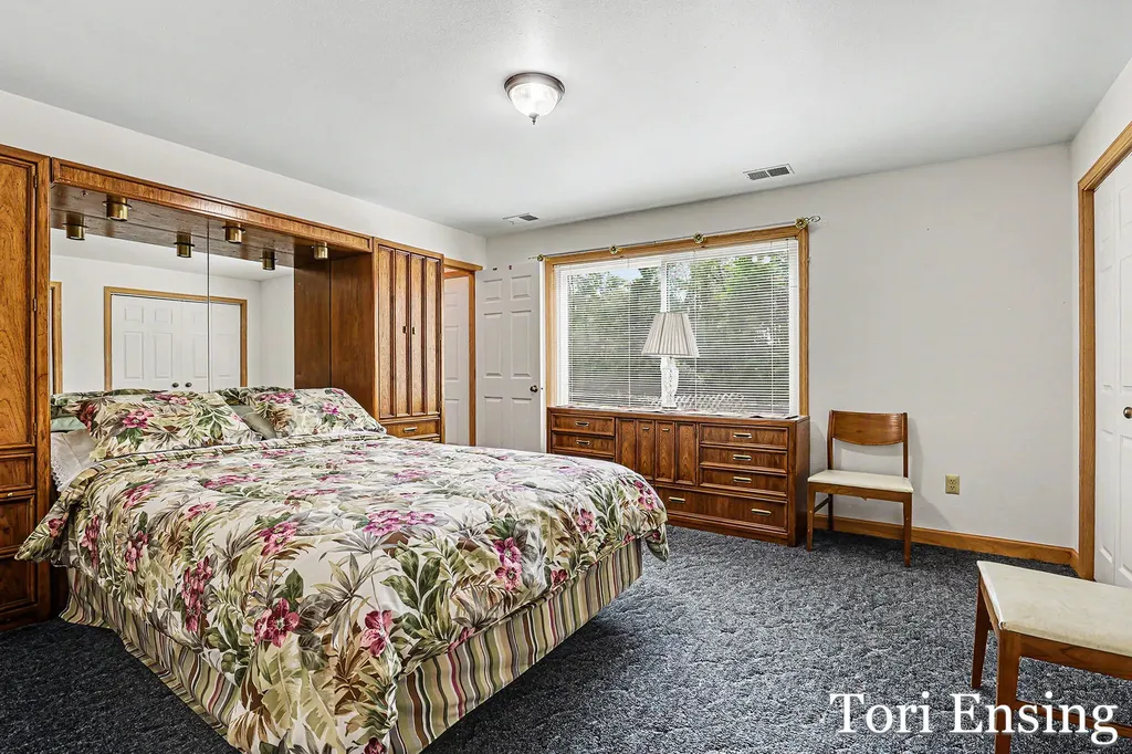 10874 Wildwood Drive Eureka Township MI 48838