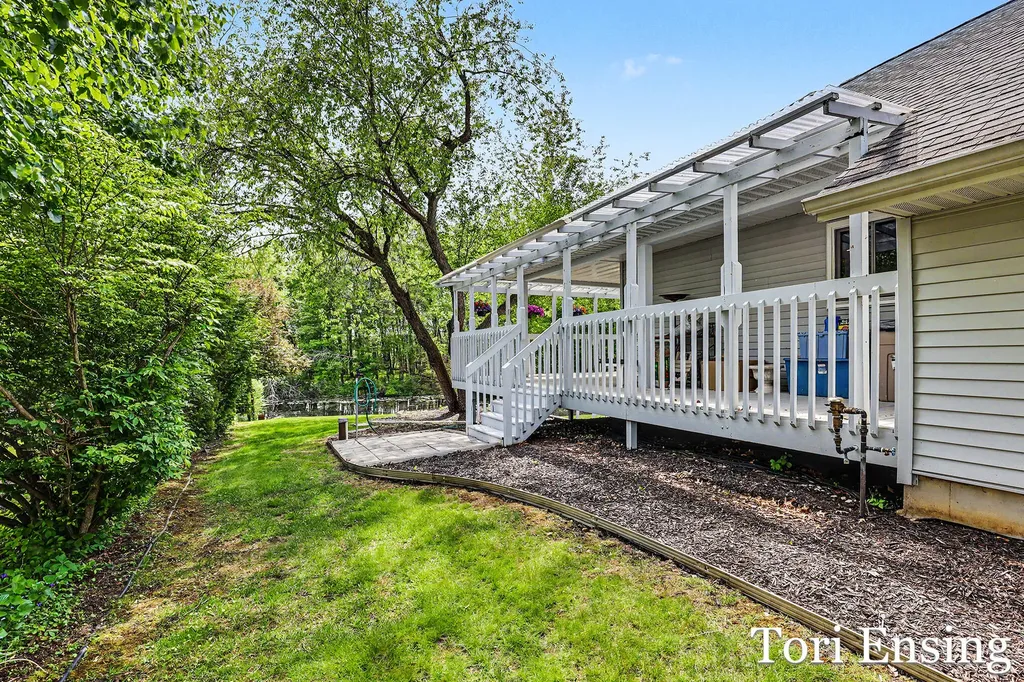 10874 Wildwood Drive Eureka Township MI 48838