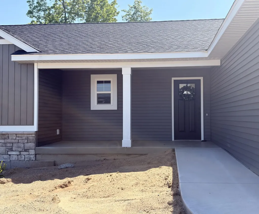 11760 Everett Avenue Allendale Charter Township MI 49401