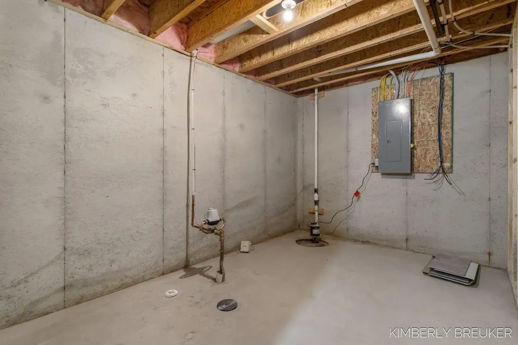 11760 Everett Avenue Allendale Charter Township MI 49401