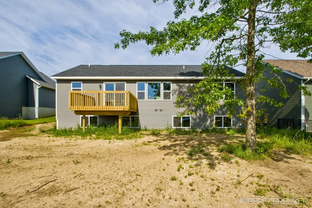 11760 Everett Avenue Allendale Charter Township MI 49401