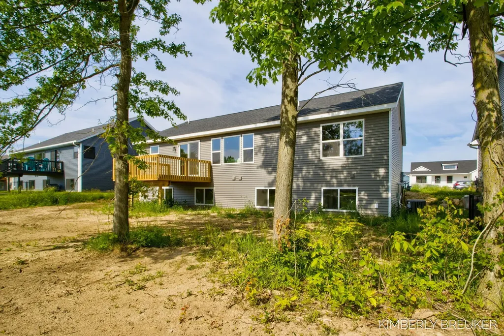 11760 Everett Avenue Allendale Charter Township MI 49401