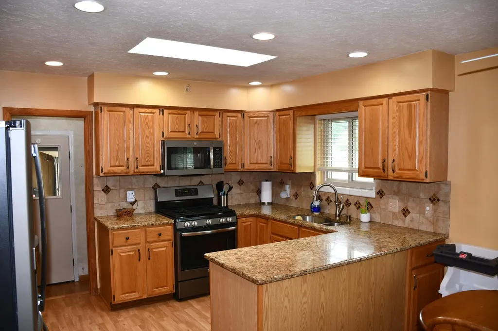 6404 Ardmore Avenue Georgetown Charter Township MI 49428