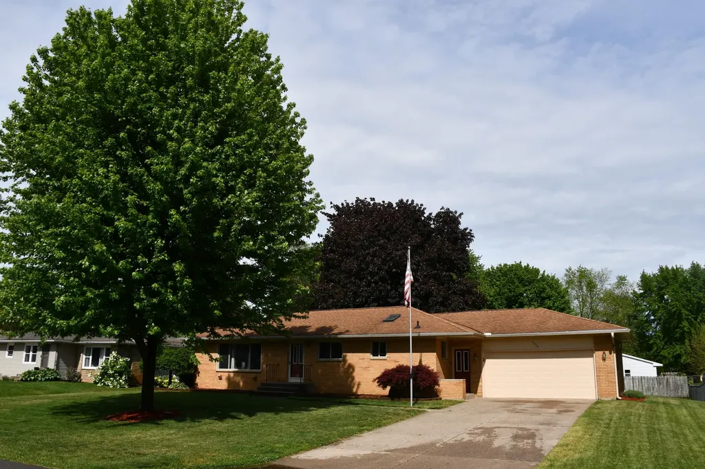 6404 Ardmore Avenue Georgetown Charter Township MI 49428