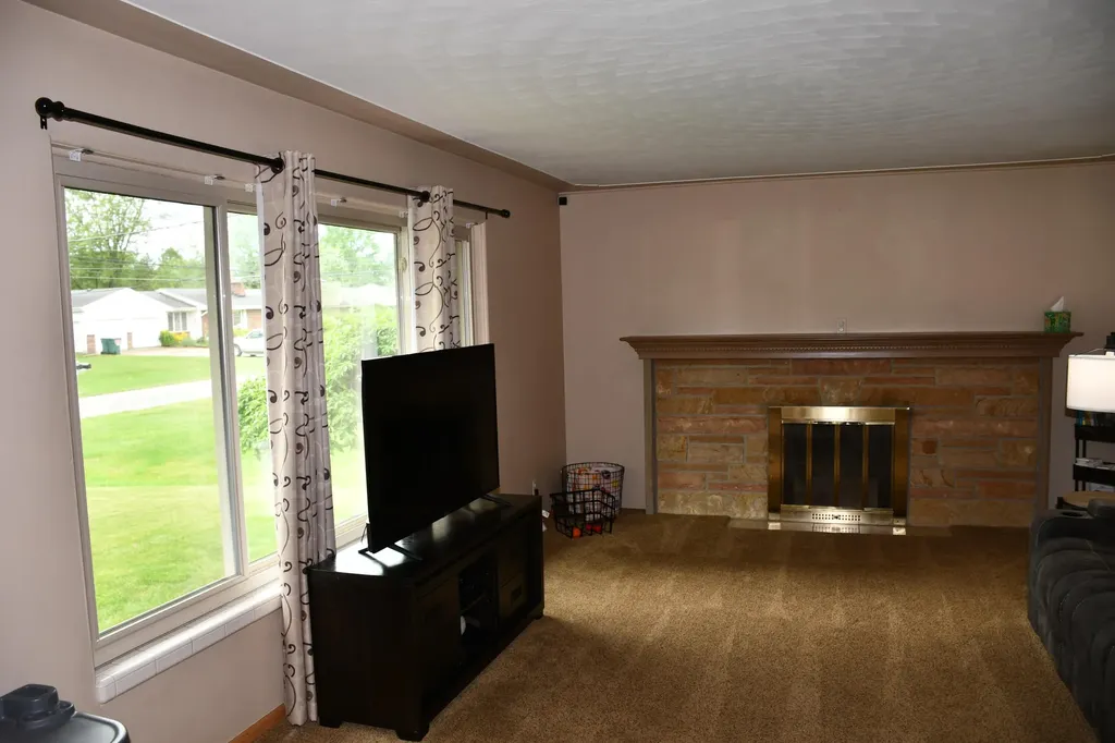 6404 Ardmore Avenue Georgetown Charter Township MI 49428