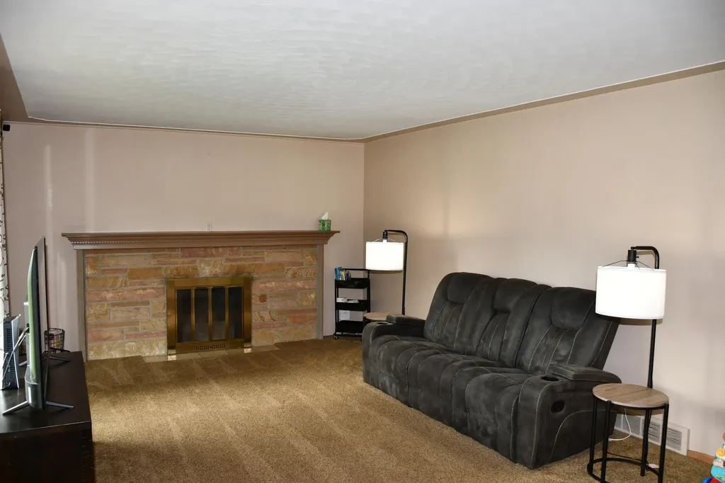 6404 Ardmore Avenue Georgetown Charter Township MI 49428