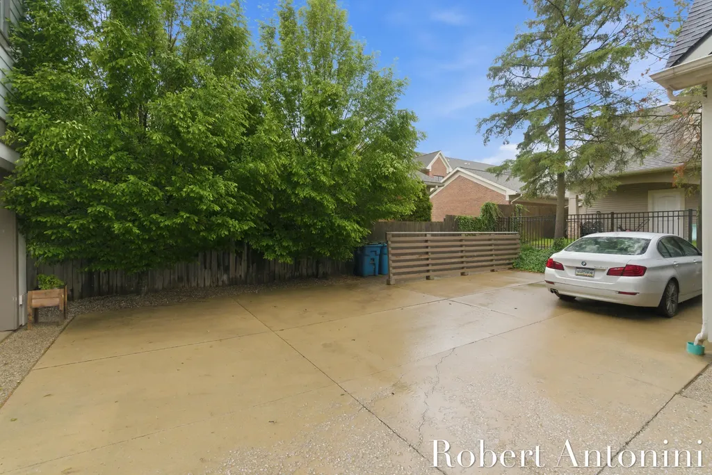706 Croswell Avenue SE East Grand Rapids City MI 49506