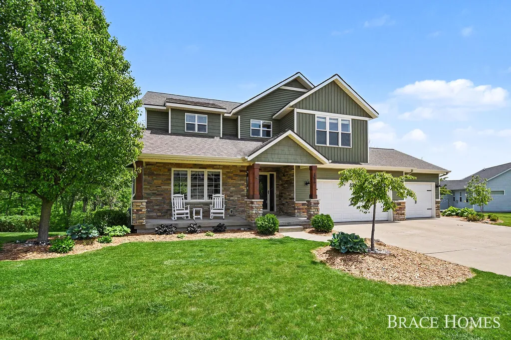 156 Hightower Drive NE Rockford City MI 49341