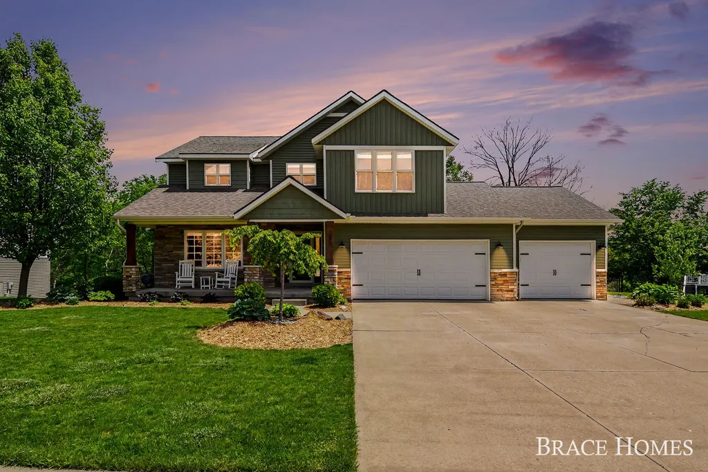 156 Hightower Drive NE Rockford City MI 49341